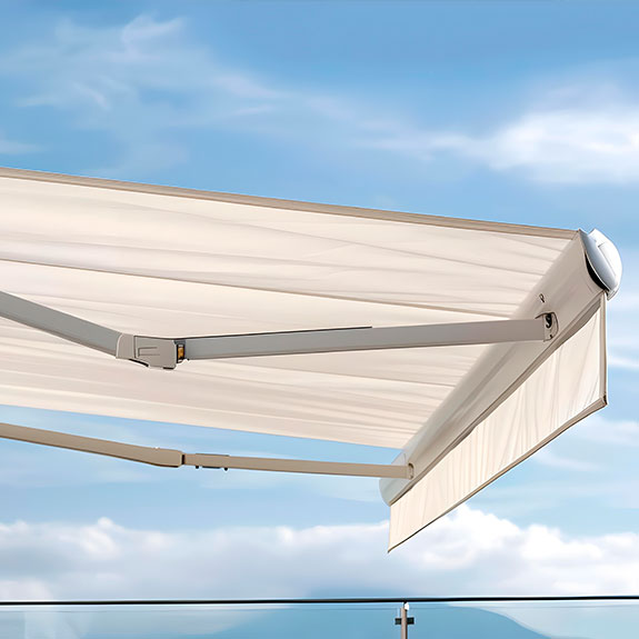 Tipos de toldos para patios y cuál instalar antes del verano 4 Toldo fijo