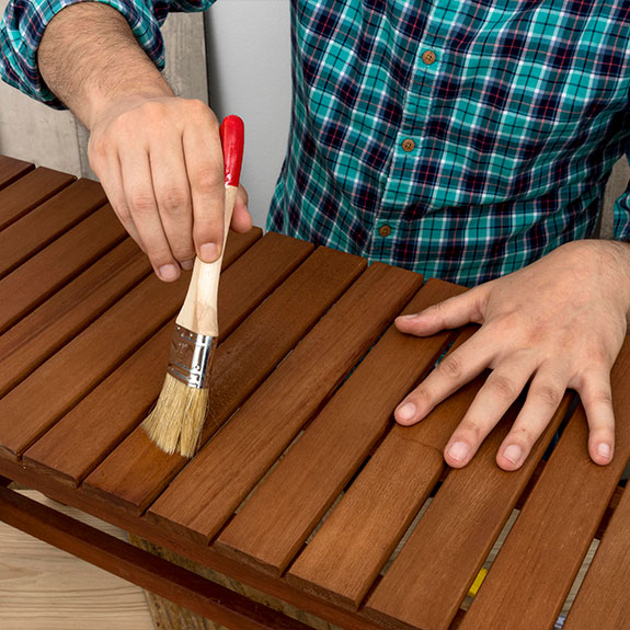 Cómo Proteger tus Muebles de Jardín del Sol y la Lluvia 5 reparación de muebles