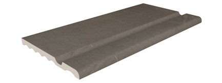 Borde de piscina imitación a piedra