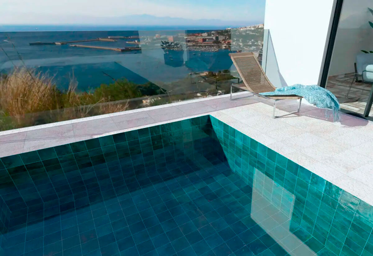 piscina porcelanico esmaltado azul claro