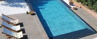 Bordes de piscina y zonas de playa imitacion piedra y cemento Tao de Rosa Gres