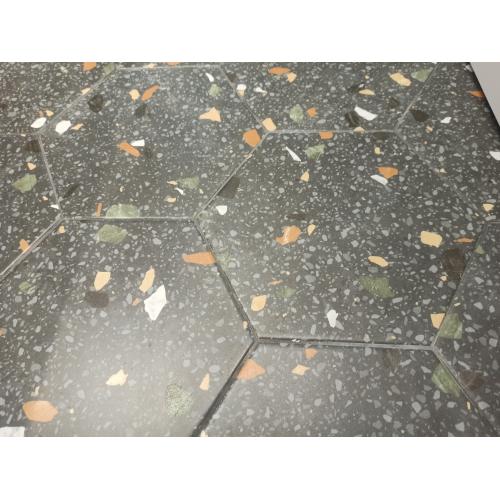 Asi queda el Hexa Tritato Negro 23x27 (caja 0.75m2)